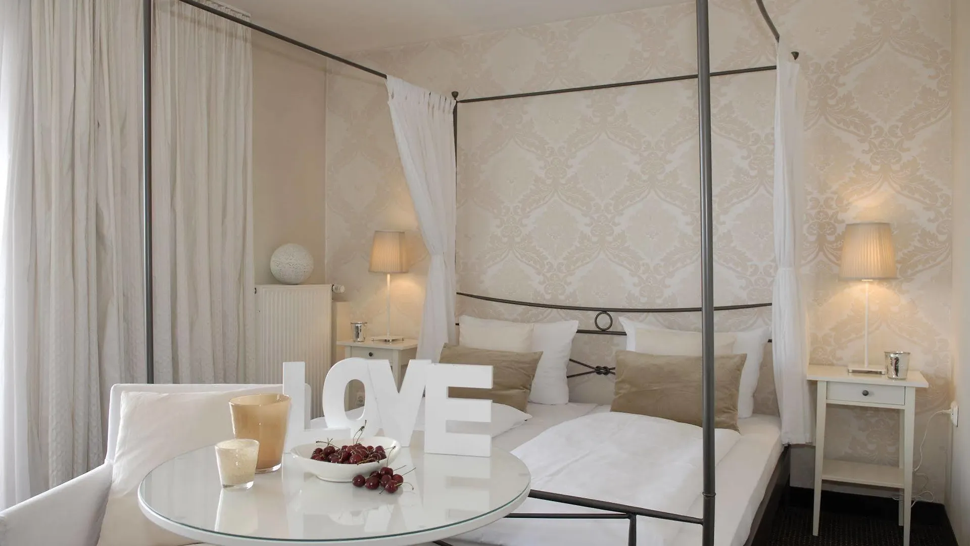 ***  Hotel Friends Кёльн Германия